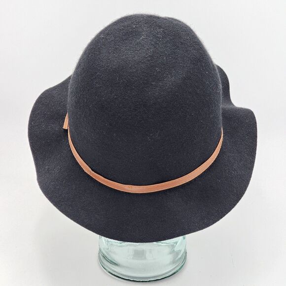 Vintage Wool Black Tan Belt Buckle Cloche Brim Hat - Picture 5 of 8